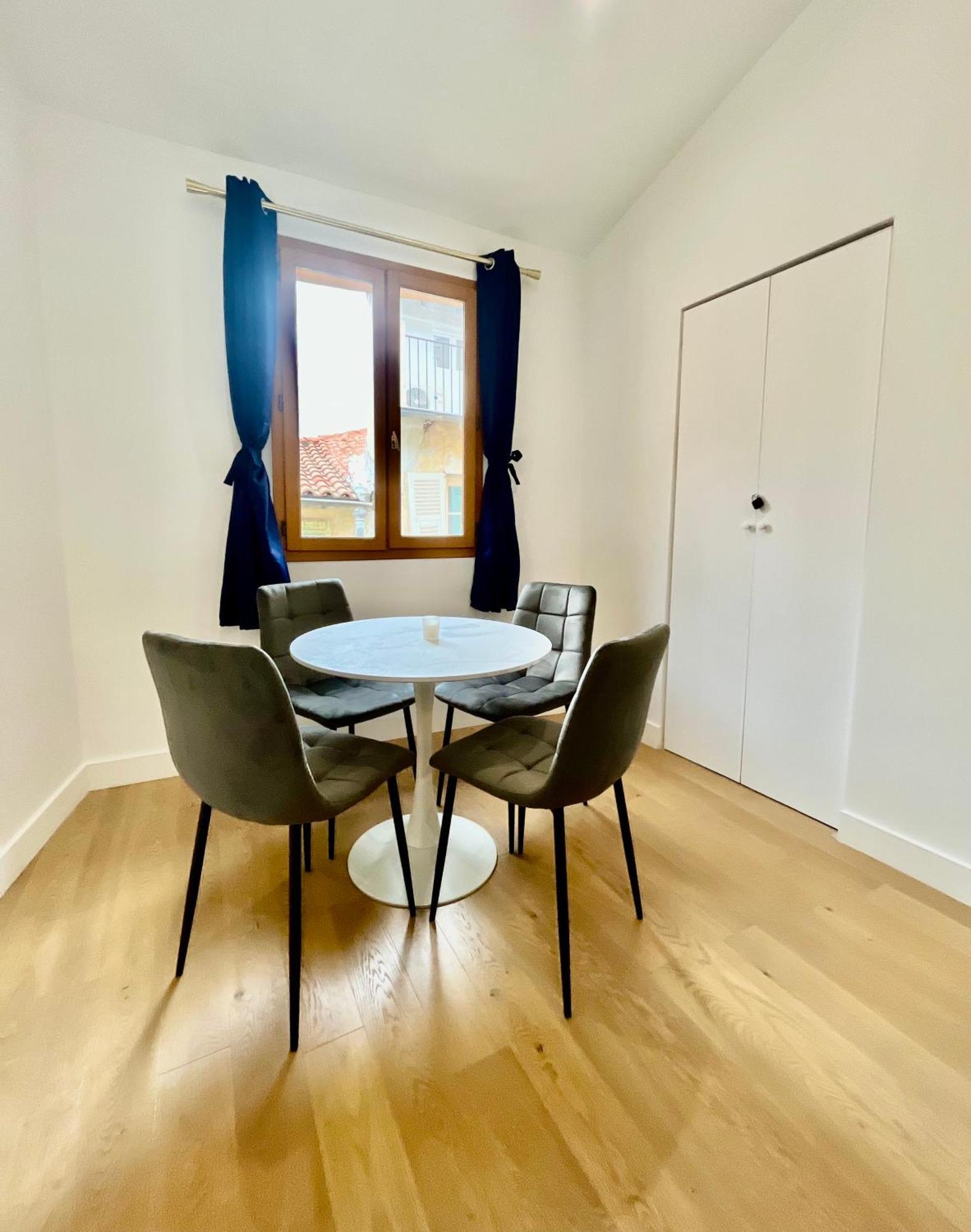 Old Town Lovely Apartment In ニース エクステリア 写真